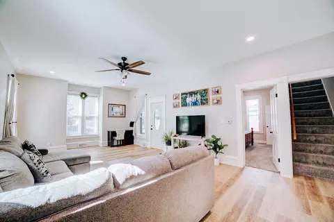 310 E Locust St, Watseka, IL 60970 photo 15