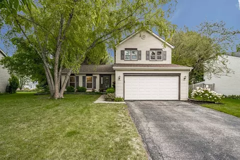 2320 Hartford Ct, Naperville, IL 60565
