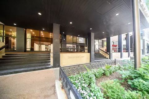 233 Erie St #1406, Chicago, IL 60611