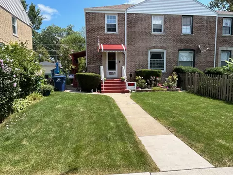 1691 White St, Des Plaines, IL 60018