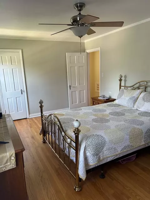 Bedroom - 1691 White St, Des Plaines, IL 60018 photo 1 of 4
