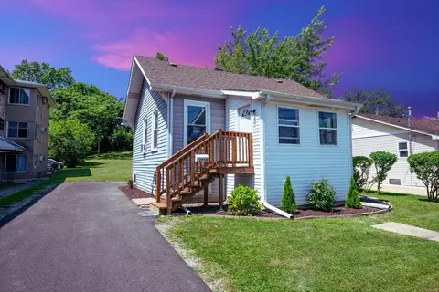 12758 Irving Ave, Blue Island, IL 60406