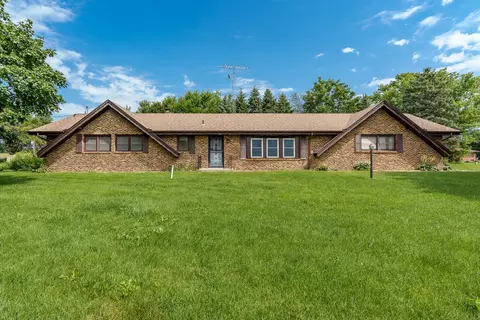 2773 Latham Rd, Rockford, IL 61103