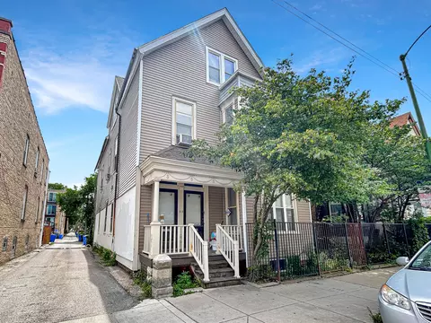 3449 W Diversey Ave, Chicago, IL 60647