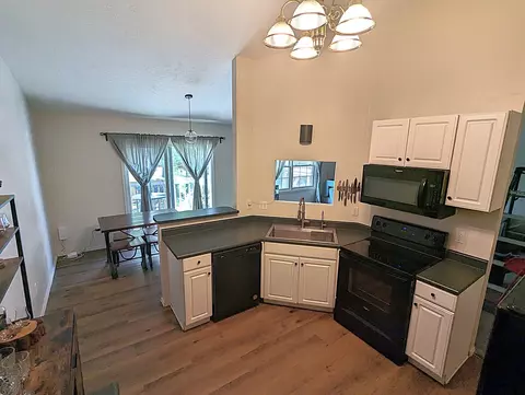 311 S Towanda Ave #17, Normal, IL 61761 photo 11