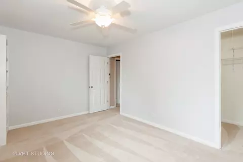 Bedroom - 1067 Wigtown Ct, Wheaton, IL 60189 photo 5 of 5