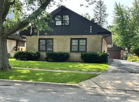 435 Linden Ave, Aurora, IL 60505