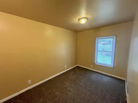 319 E North St, Sheffield, IL 61361 photo 21