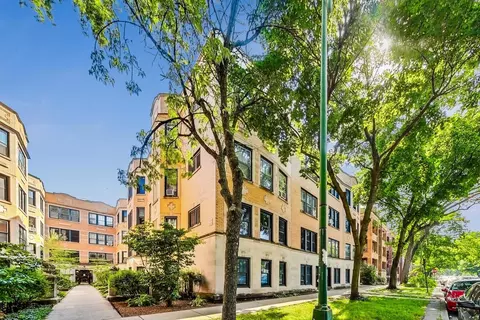 1221 W Granville Ave #1B, Chicago, IL 60660