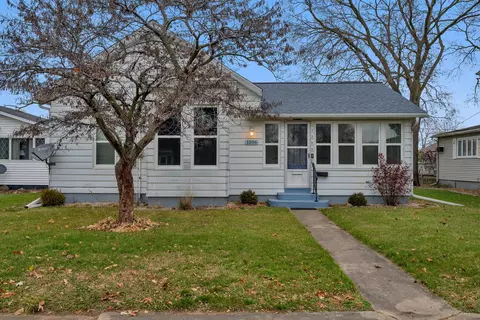 1306 W Madison St, Ottawa, IL 61350