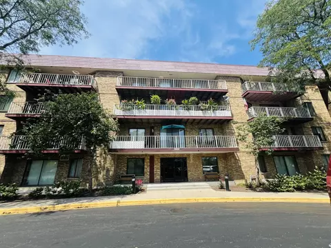 5400 Astor Ln #206, Rolling Meadows, IL 60008