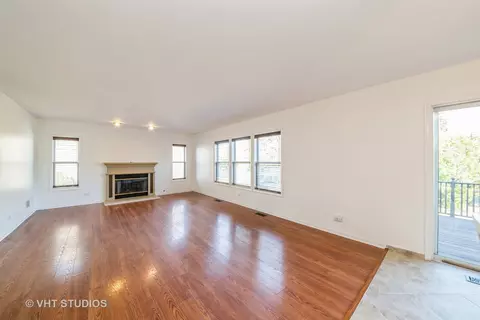 Living - 2020 Norwich Dr, Bartlett, IL 60103 photo 2 of 3