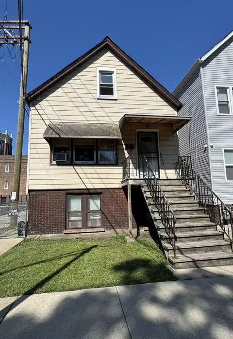 8228 S Brandon Ave, Chicago, IL 60617