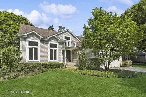 1100 Warren Ln, Vernon Hills, IL 60061