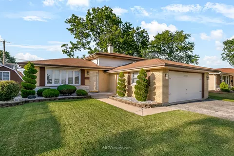 3220 191st St, Lansing, IL 60438
