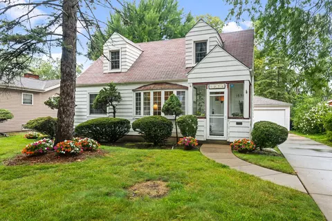 1656 Pine Rd, Homewood, IL 60430