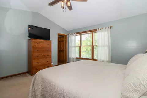 Bedroom - 3318 Eagle Crest Rd, Bloomington, IL 61704 photo 3 of 10