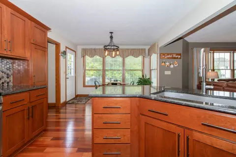 Kitchen - 3318 Eagle Crest Rd, Bloomington, IL 61704 photo 4 of 4