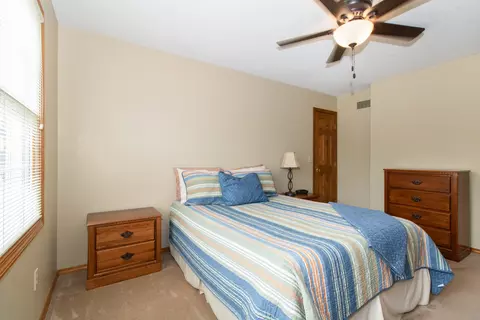 Bedroom - 3318 Eagle Crest Rd, Bloomington, IL 61704 photo 6 of 10