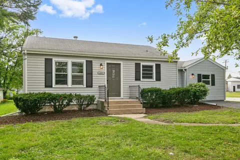 26002 S Linden Ave, Monee, IL 60449