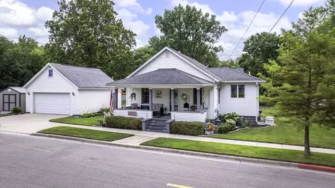 603 Oak St, Morris, IL 60450