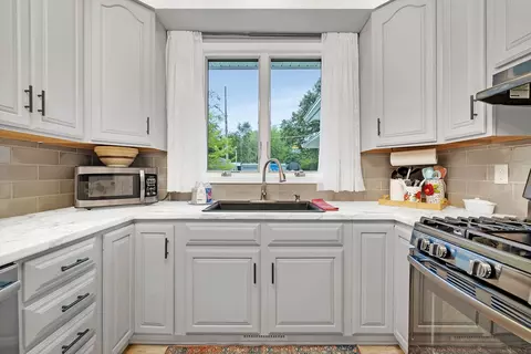 Kitchen - 603 Oak St, Morris, IL 60450 photo 3 of 4