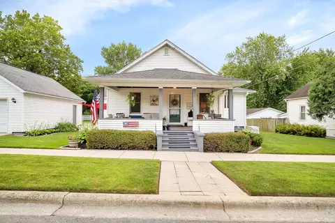Exterior - 603 Oak St, Morris, IL 60450 photo 2 of 7