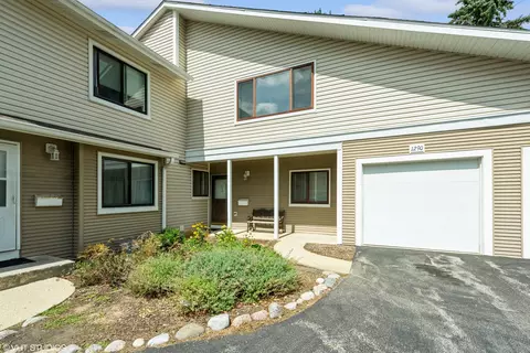 1290 N Williams Dr #1290, Palatine, IL 60074