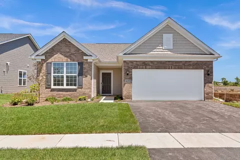 827 Summer Ln, Lindenhurst, IL 60046
