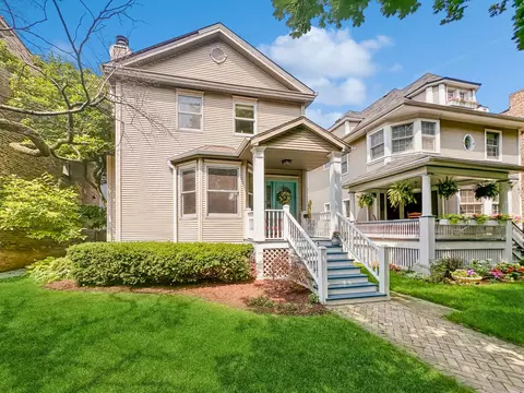 5238 N Magnolia Ave, Chicago, IL 60640