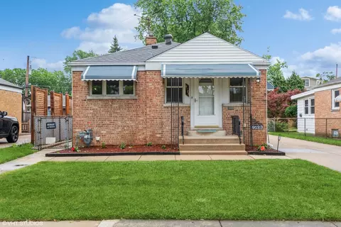 9123 Mason Ave, Morton Grove, IL 60053