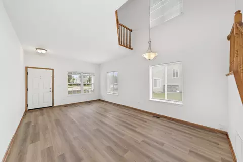 4209 Cummins St, Plano, IL 60545 photo 4