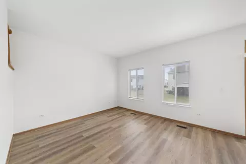 4209 Cummins St, Plano, IL 60545 photo 6