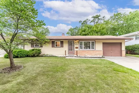 18916 Greenbay Ave, Lansing, IL 60438