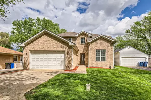 1405 S Wisconsin Ave, Lombard, IL 60148