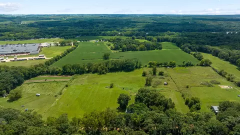 503 W Devils Backbone Rd, Oregon, IL 61061 photo 6