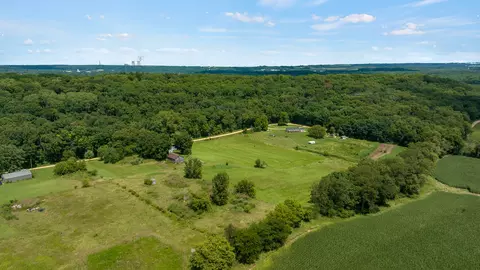 503 W Devils Backbone Rd, Oregon, IL 61061 photo 9