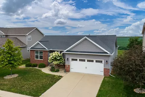 77 Dry Sage Cir, Bloomington, IL 61705