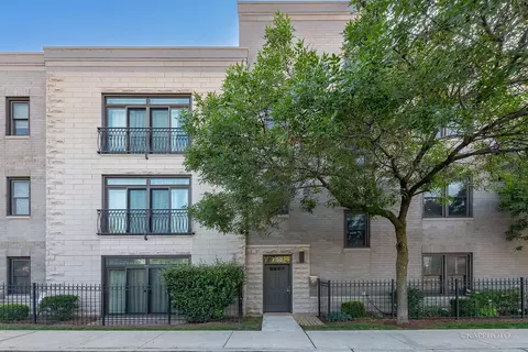 750 N Willard Ct #304, Chicago, IL 60622