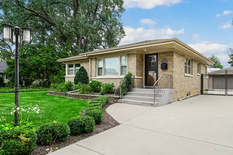 2217 Downing Ave, Westchester, IL 60154