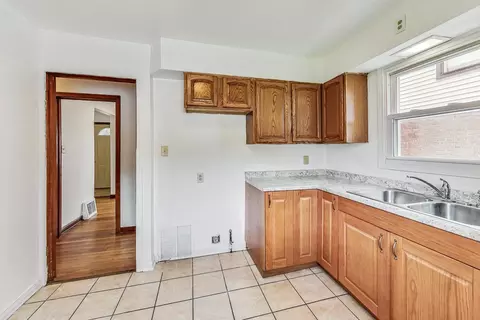 17851 Exchange Ave, Lansing, IL 60438 photo 11