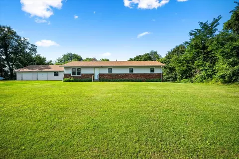 506 Highland Park Rd, Danville, IL 61834