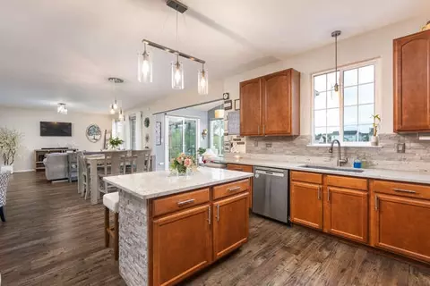 Kitchen - 6619 Wyndham Ct, Plainfield, IL 60586 photo 5 of 5