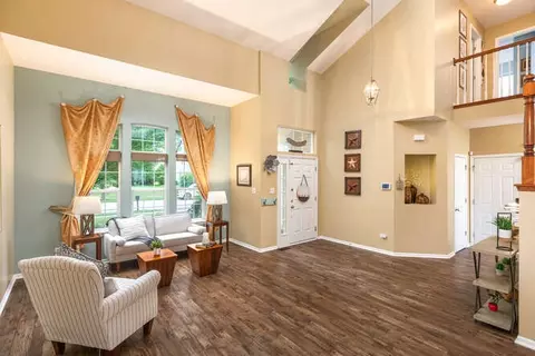 Living - 6619 Wyndham Ct, Plainfield, IL 60586 photo 3 of 7