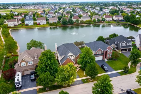View/Area - 6619 Wyndham Ct, Plainfield, IL 60586 photo 6 of 9