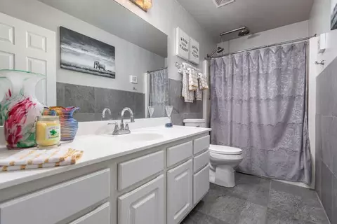 Bath - 6619 Wyndham Ct, Plainfield, IL 60586 photo 1 of 4