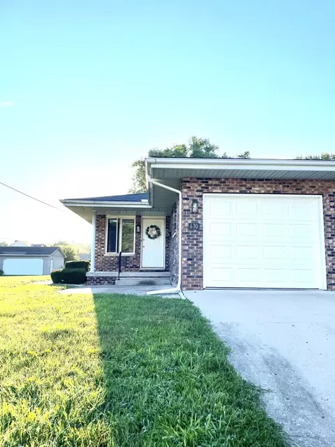 630 Christie St, Ottawa, IL 61350