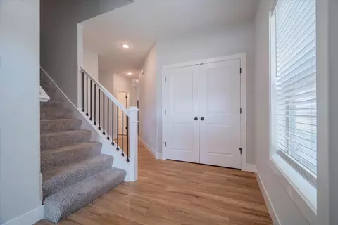 Entry Way - 1909 Glenbridge Rd, Bloomington, IL 61704 photo 2 of 3