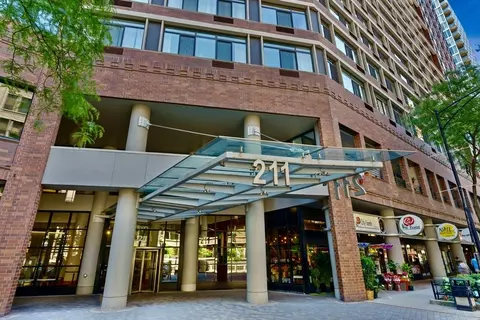 211 E Ohio St #317, Chicago, IL 60611