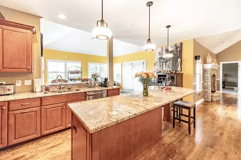 695 Slate Run, Elgin, IL 60124 photo 12